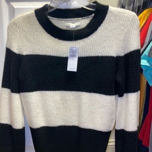 Women’s/ Girls American Eagle Sweater
